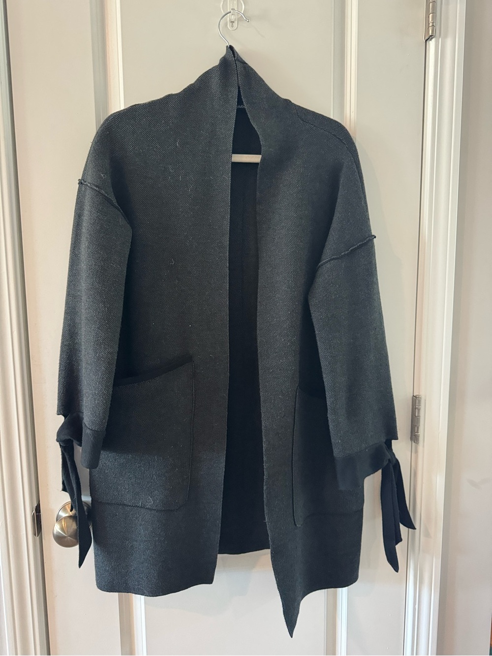 Women’s Black Open-Front Coatigan with Pocket Detail